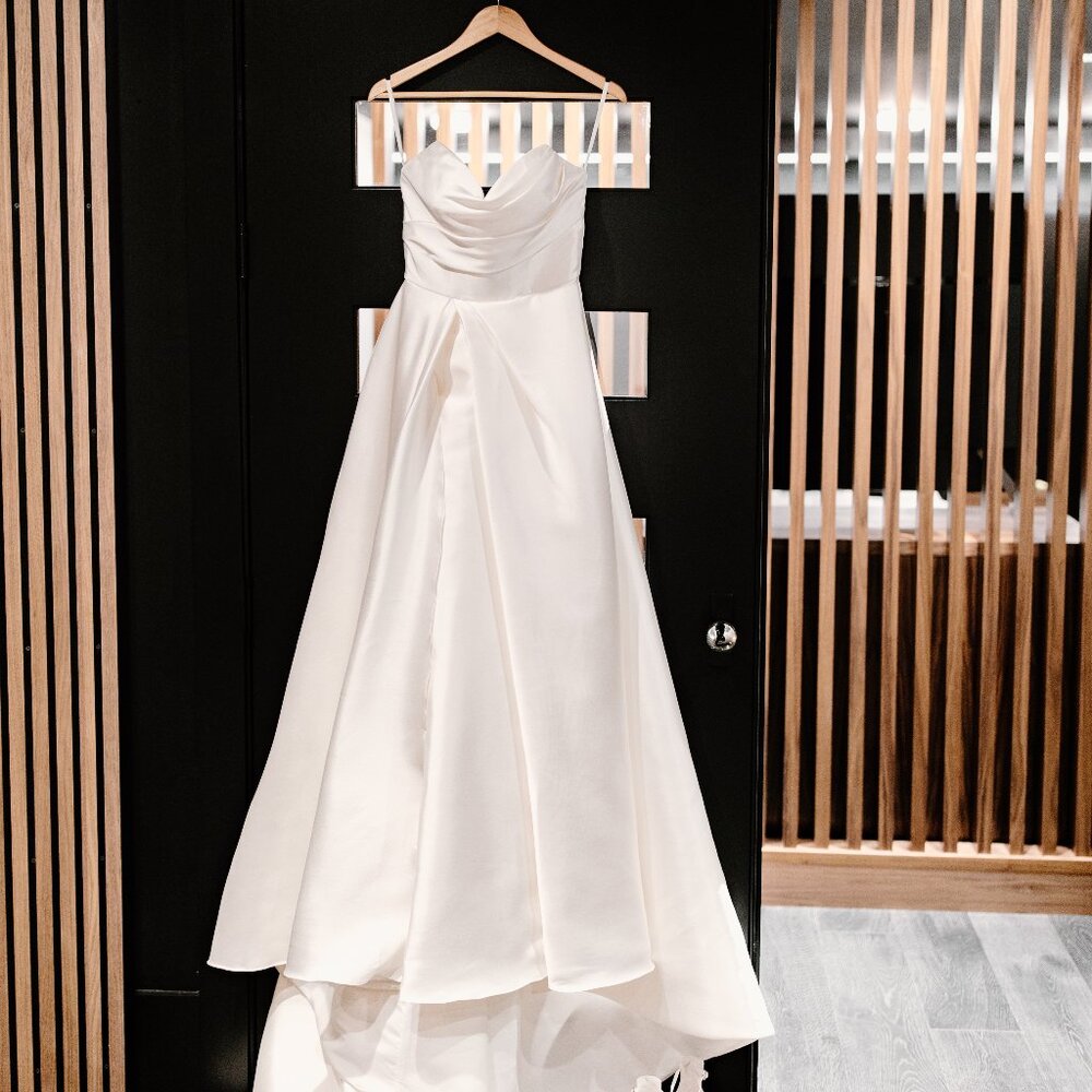 Mikado Strapless Ivory Satin Wedding Dress